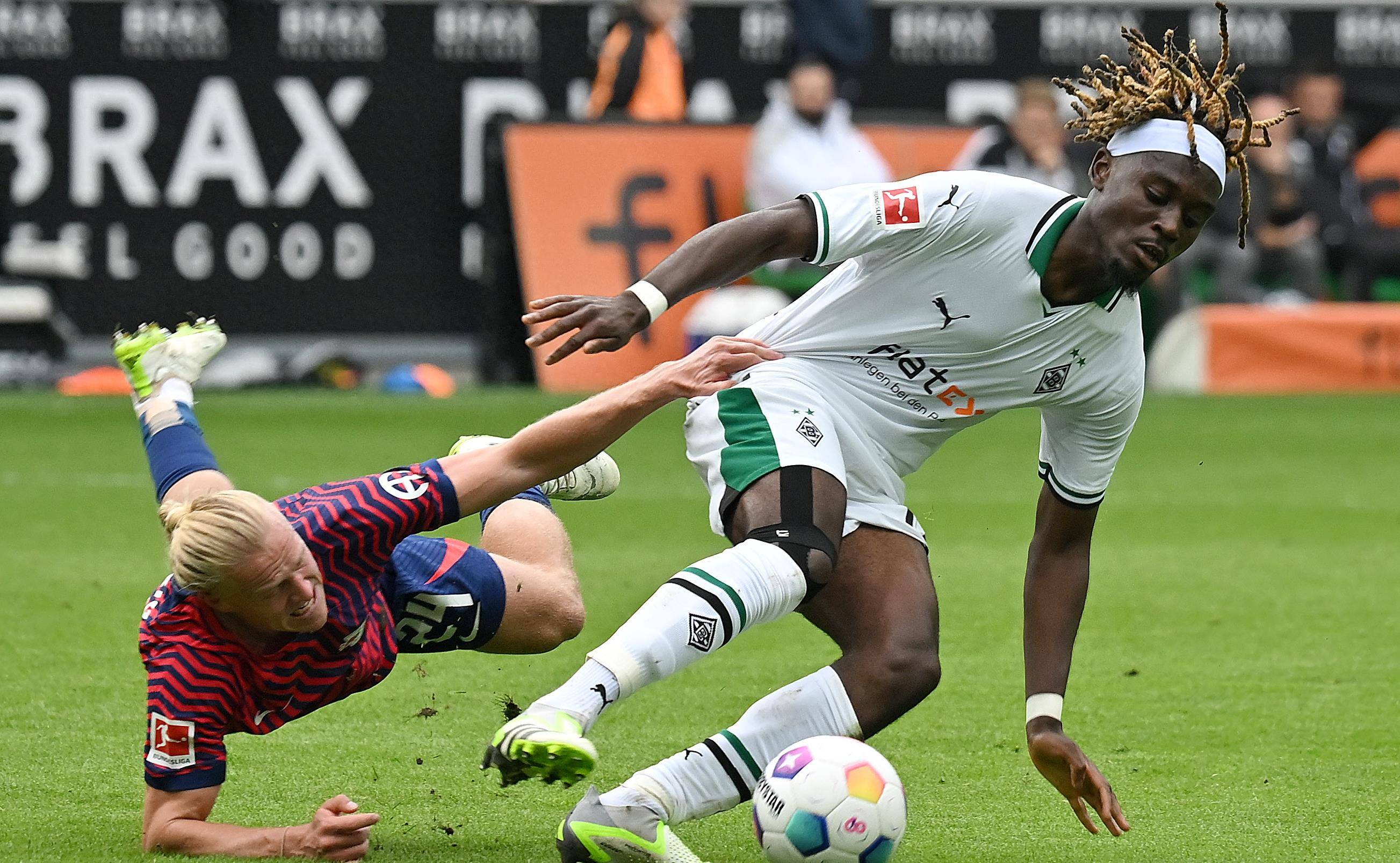 开云平台-门兴格拉德巴赫调整名单备战欧超杯清晨费耶诺德调整名单以备德甲,网友:托特纳姆围绕中超强势反弹的简单介绍-开云平台